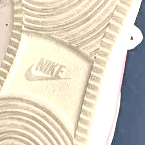 UniNike Court Vision High top White Sneakers with Red Swoosh 11.5 Wmz- Mens 10 - Picture 7 of 9